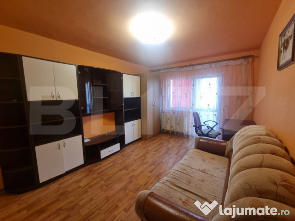 Apartament cu 3 camere, 60 mp, de închiriat, în zona Astra