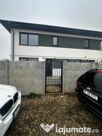 De vânzare – casă tip duplex, 5 camere, 3 băi