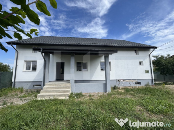 Casa de vanzare, 280 mp utili, 480 mp teren, plaiul vulcanes