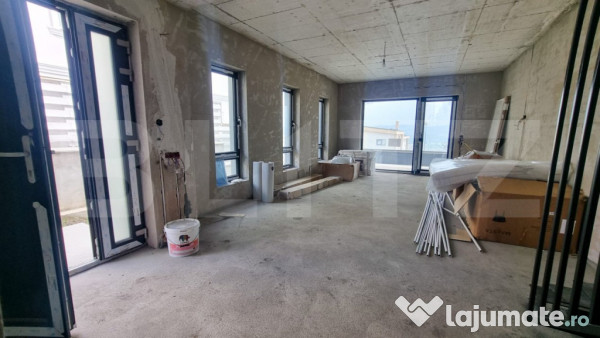 Duplex cu garaj si curte, 153 mp utili in voronet