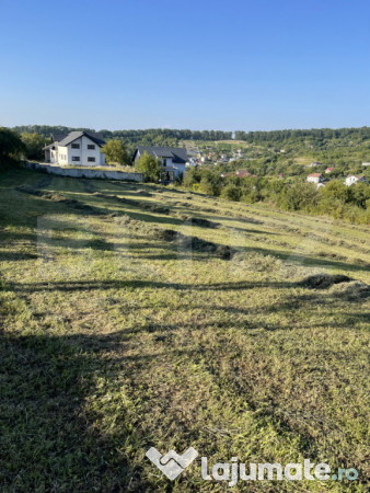 Teren generos 45 ari – zonă dâmbului, vedere spectaculoa