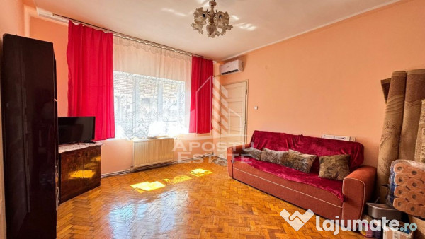 Apartament cu 2 camere la curte comuna in
