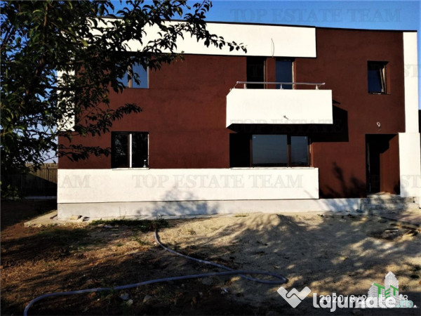 Casa garaj, constructie la gri, in sabareni, teren 440mp