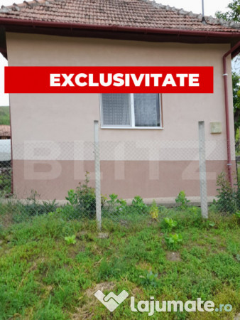 Casă individuală cu 2 camere de vânzare, zona ocna mures