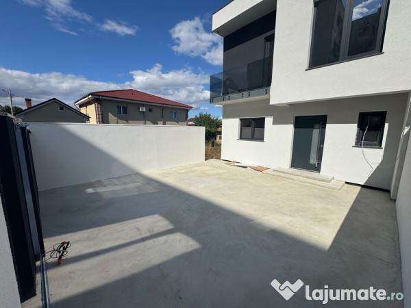 Vila p+1 pereti individuali+izolați fonic ovidiu constanta