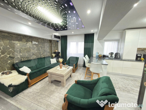 Apartament 4 camere, 85 mp utili – etaj 8/8 – micro 17