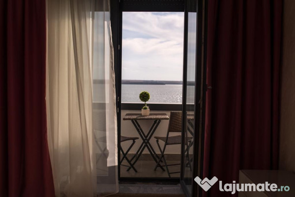 Apartament 3 camere mamaia cu vedere la lac