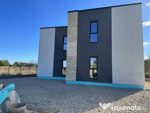 Casa 4 camere cartierul stupini