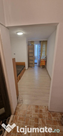 Garsoniera,Dărmănești,balcon,etaj 1,centrală,termopan,29mp,mobilată