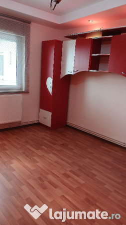 Bld. Regele Ferdinand, apartament cu 2 camere decomandat, 60mp.