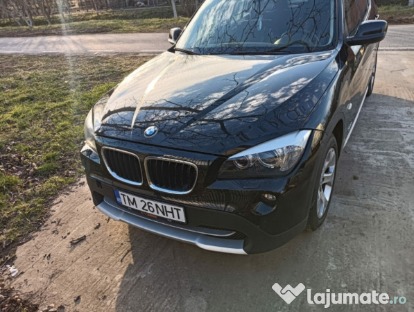 BMW x1 masina buna