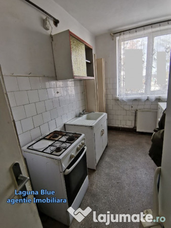 Apartament 3 camere, decomandat, ultracentral, onesti.