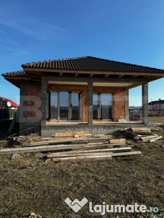 Casă modernă, la roșu sau la cheie, sebeș - petrești