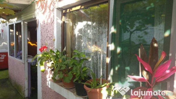 Vanzare casa zona piata progresul