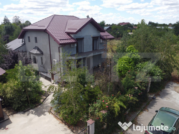 Vilă de vanzare, cu 6 camere, 230 mp, zona samurcași