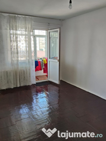 Garsoniera zona ostroveni