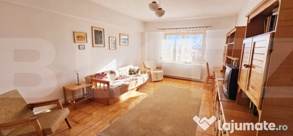 Apartament ultracentral, spațios, cu priveliște panoramic?