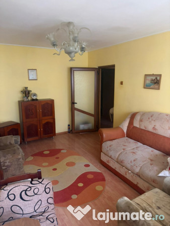Apartament 3 camere de vânzare – zona obor, brăila,