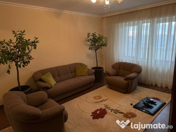 Inchiriez apartament cu 3 camere in cartierul Manastur