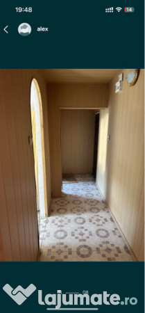 Vând apartament 3 camere