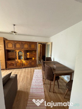 Vand apartament 2 camere