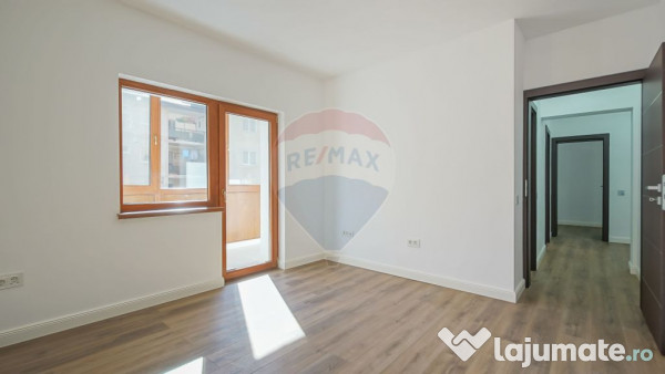 Apartament spațios de 3 camere de închiriat în Răcădău