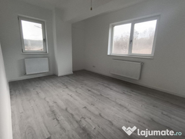 APARTAMENT 3 CAMERE, DECOMANDAT,ETAJUL 1, BLOC CU DOUA LIFT