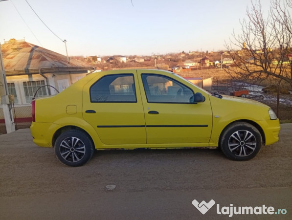 Dacia Logan masina