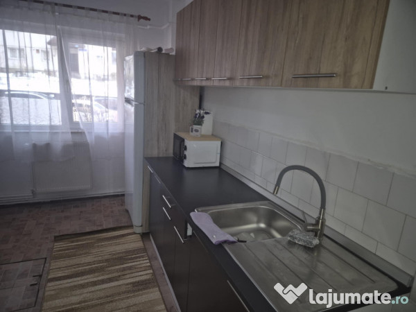 Apartament de 2 camere zona RACADAU,str Jepilor,