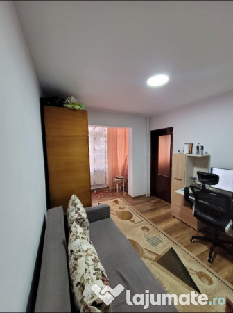 Apartament cu 2 camere nedecomandate Zona George Enescu - Albina