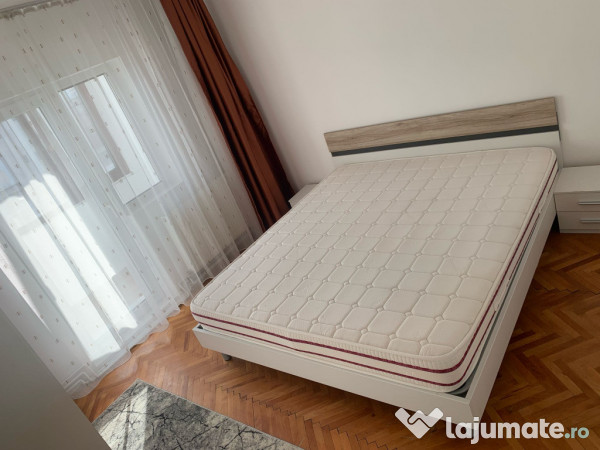 Proprietar vand apartament cu 2 camere decomandat zona Bucovina