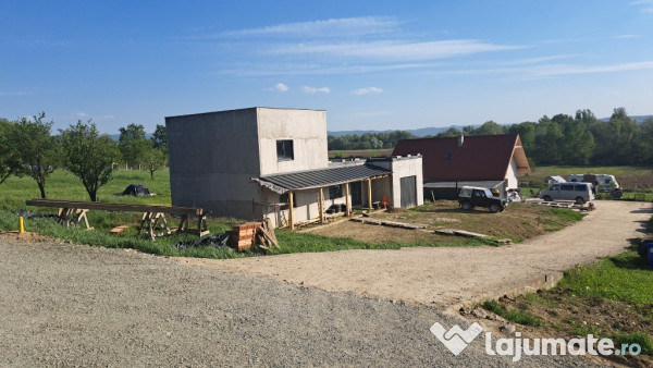 Casa de locuit p+1 174mp in ocolis langa baia mare, teren 850mp