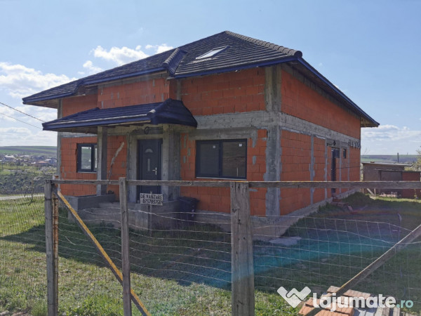 Casă la roșu în malcoci casa visurilor tale la porțile deltei dunării