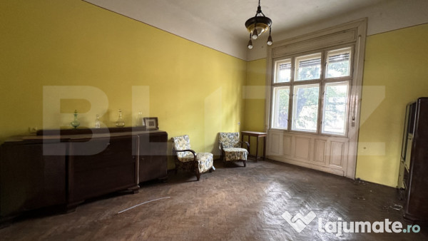 Casa de vanzare, cu 4 camere, subsol 36 mp, zona ultracentra