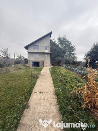 Casa etaj, 300 mp utili, 1000 mp teren, zona scheia