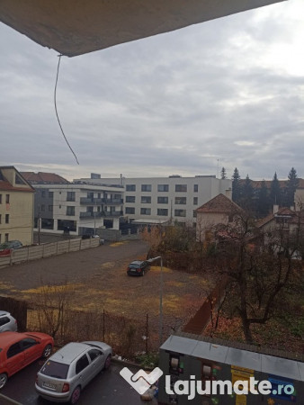 De vânzare garsoniera pe strada grigore balan în sfântu gheorghe