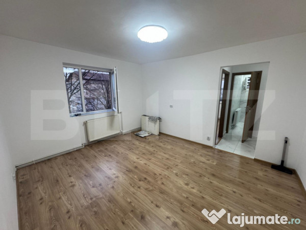 Apartament de vanzare, 50 mp, zona micro 14