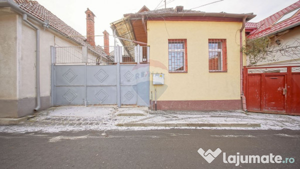 Casa de renovat de vanzare, str. dealu cetatii, comision 0%