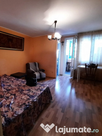 Garsoniera 40m2 de inchiriat direct proprietar 10min. de metro eroii r