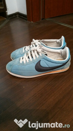 adidasi nike cortez
